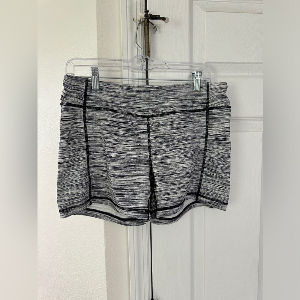 NWT Endeavor Bike shorts size Large